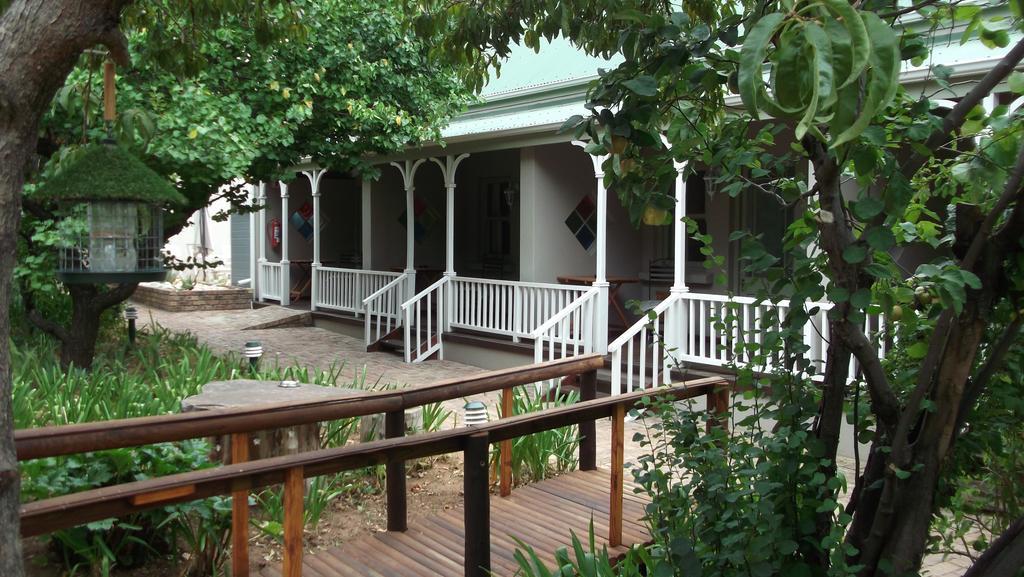 Housemartin Lodge & Self Catering De Rust Exterior photo